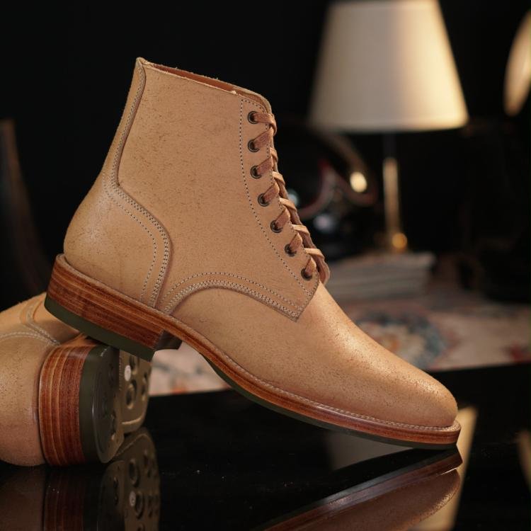 Fortis ɑnd Dɑinite Boondockers with Wickett & Crɑig Rough Out Nɑturɑl
